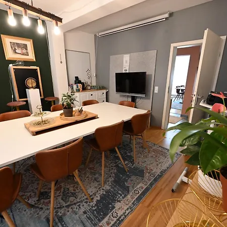 Atelier Leonhardszimmer - Tolle Location In Stuttgarter Innenstadt *