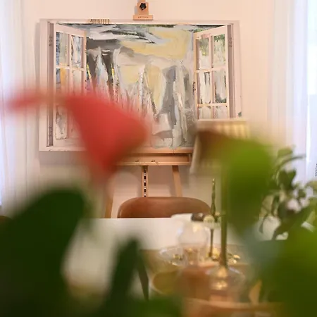 Atelier Leonhardszimmer - Tolle Location In Stuttgarter Innenstadt Lägenhet *