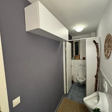 Atelier Leonhardszimmer - Tolle Location In Stuttgarter Innenstadt *